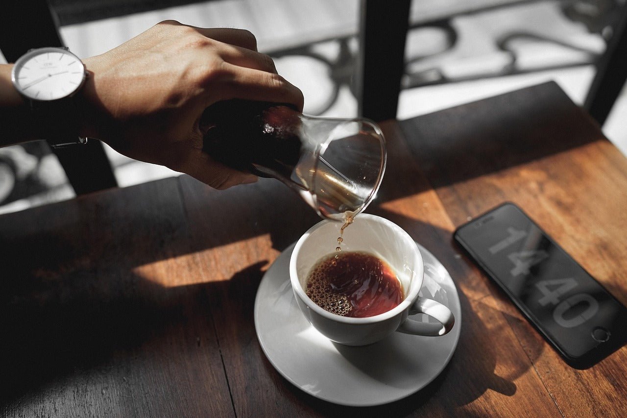 Why menu decisions fail in independent cafés - MakeOrNot